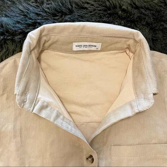 NWOT Daryl-Ann Denner X Pink Lily Madison Jersey Lined Beige Cord Shacket - Picture 3 of 5